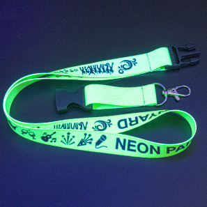 Fluoreszkáló nyakpánt csattal 