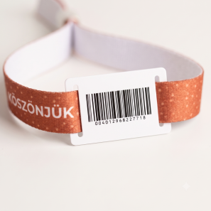 Vonalkódos karszalag PVC lapkával