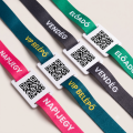 QR kódos karszalag PVC lapkával