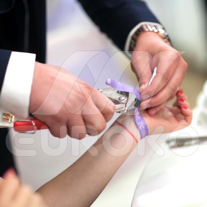 karszalag, karpánt, csuklópánt, nyakbaakasztó, nyakpánt, nyakszalag, esküvő, mennyasszony, vőlegény, fesztivál, wedfest, esküvői nyakpánt, esküvői karszalag karszalag, karpánt, csuklópánt, nyakbaakasztó, nyakpánt, nyakszalag, esküvő, mennyasszony, vőlegény, fesztivál, wedfest, esküvői nyakpánt, esküvői karszalag