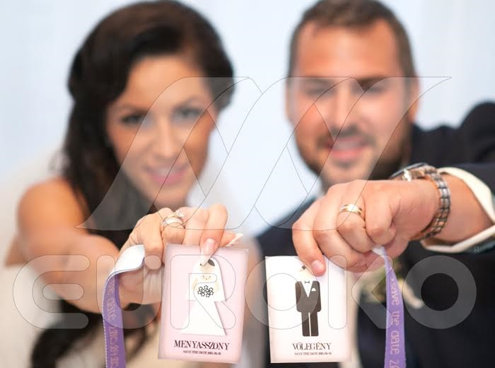 esküvői nyakpánt tokkal